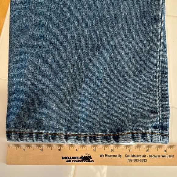 Levi’s Men’s 505 Denim Straight Leg Jeans Size 42x30 - Picture 4 of 6